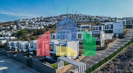 Новий комплекс з панорамним видом на море в затишному місці в районі Яликавак.