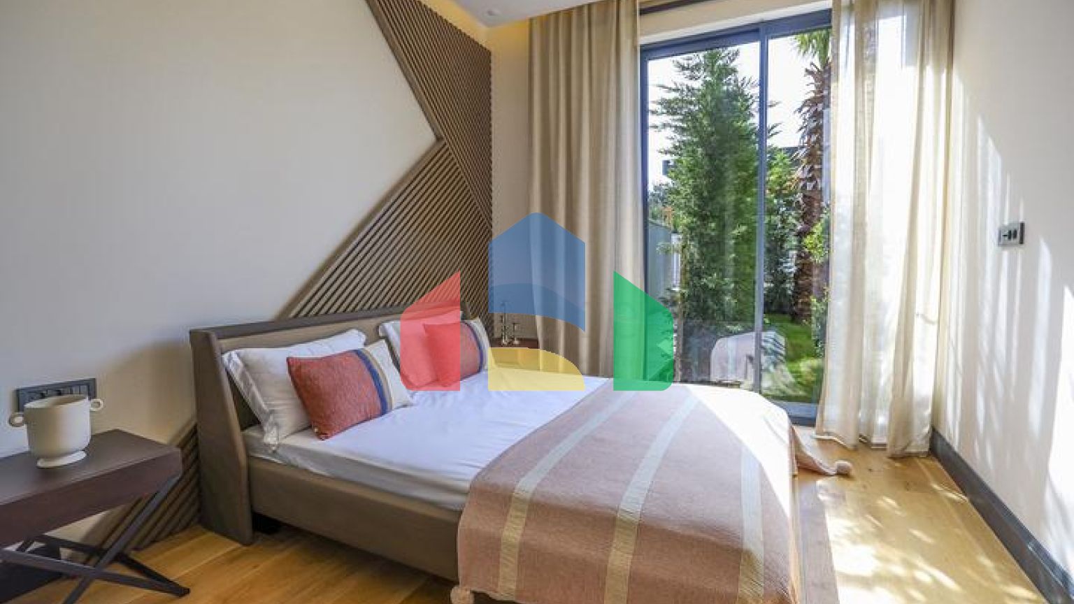 Резиденції та вілли з видом на море в районі Гюмюшлюк