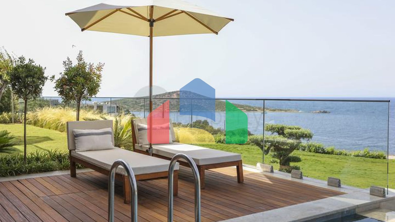 Резиденції та вілли з видом на море в районі Гюмюшлюк