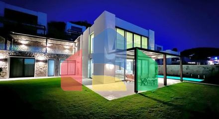 Розкішна вілла в центрі Яликавак