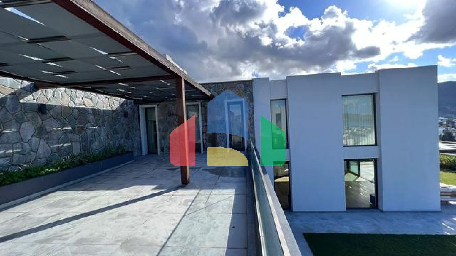 Розкішна вілла в центрі Яликавак