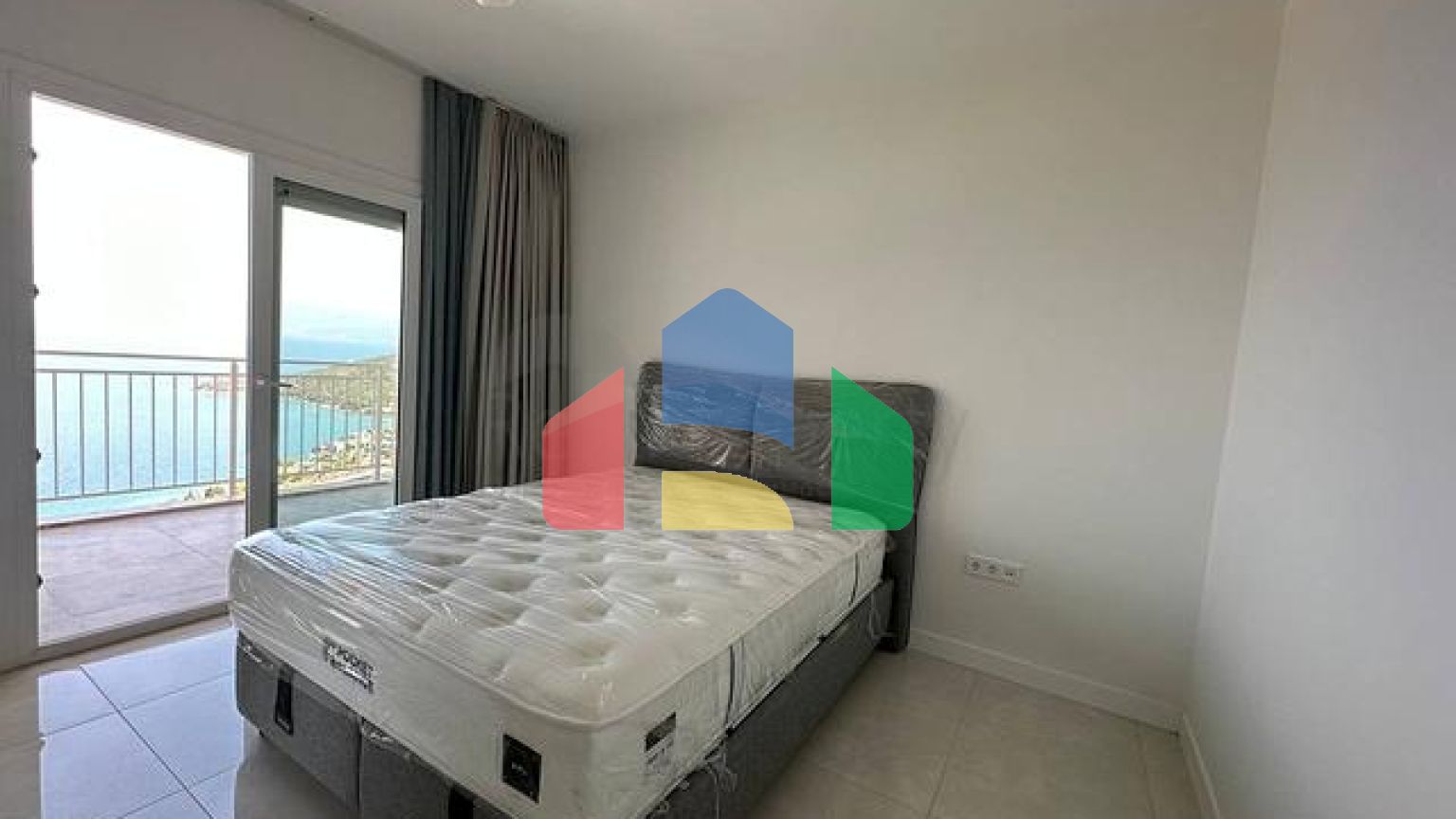 Готова резиденція з панорамним видом на море.