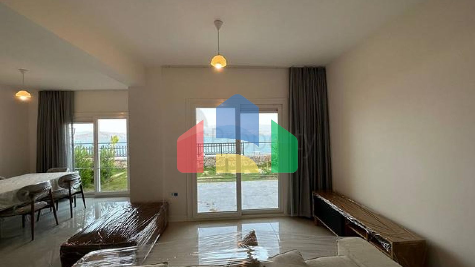 Готова резиденція з панорамним видом на море.