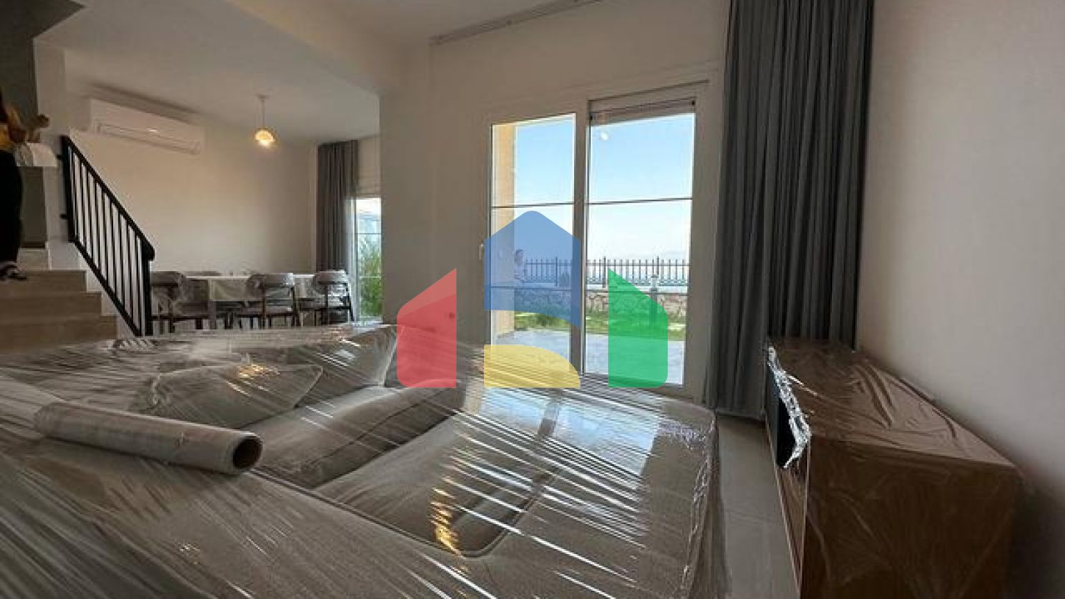 Готова резиденція з панорамним видом на море.