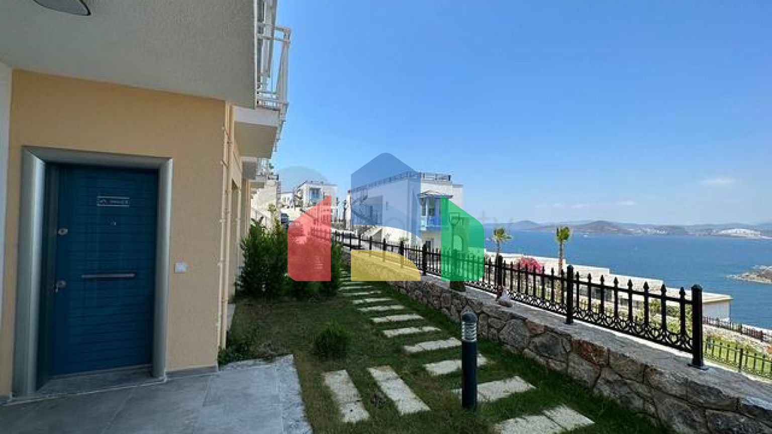 Готова резиденція з панорамним видом на море.