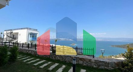 Готова резиденція з панорамним видом на море.