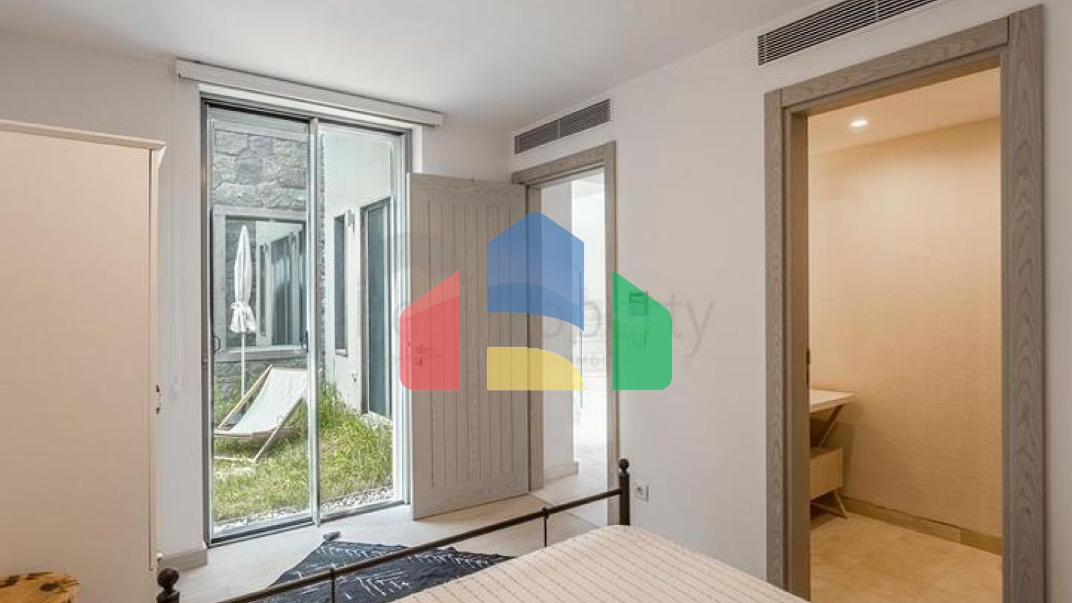 Сучасні вілли з приватними басейнами в Яликаваку