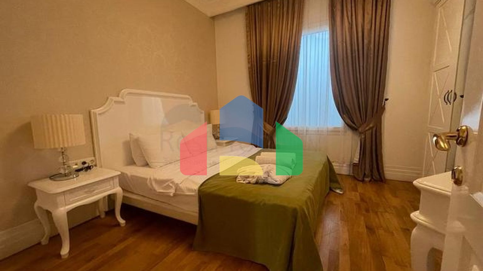 Розкішні резиденції на першій береговій лінії