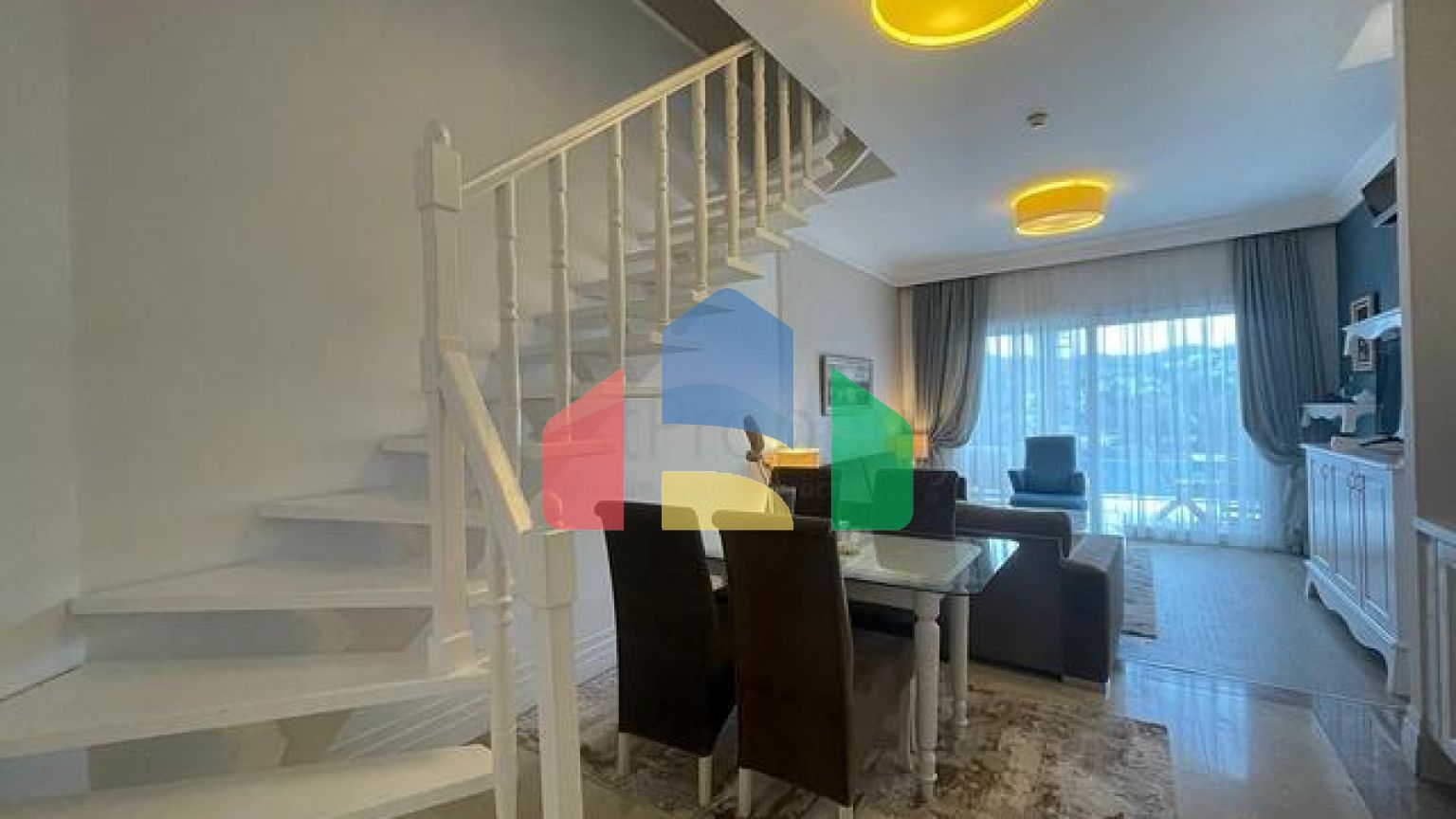 Розкішні резиденції на першій береговій лінії