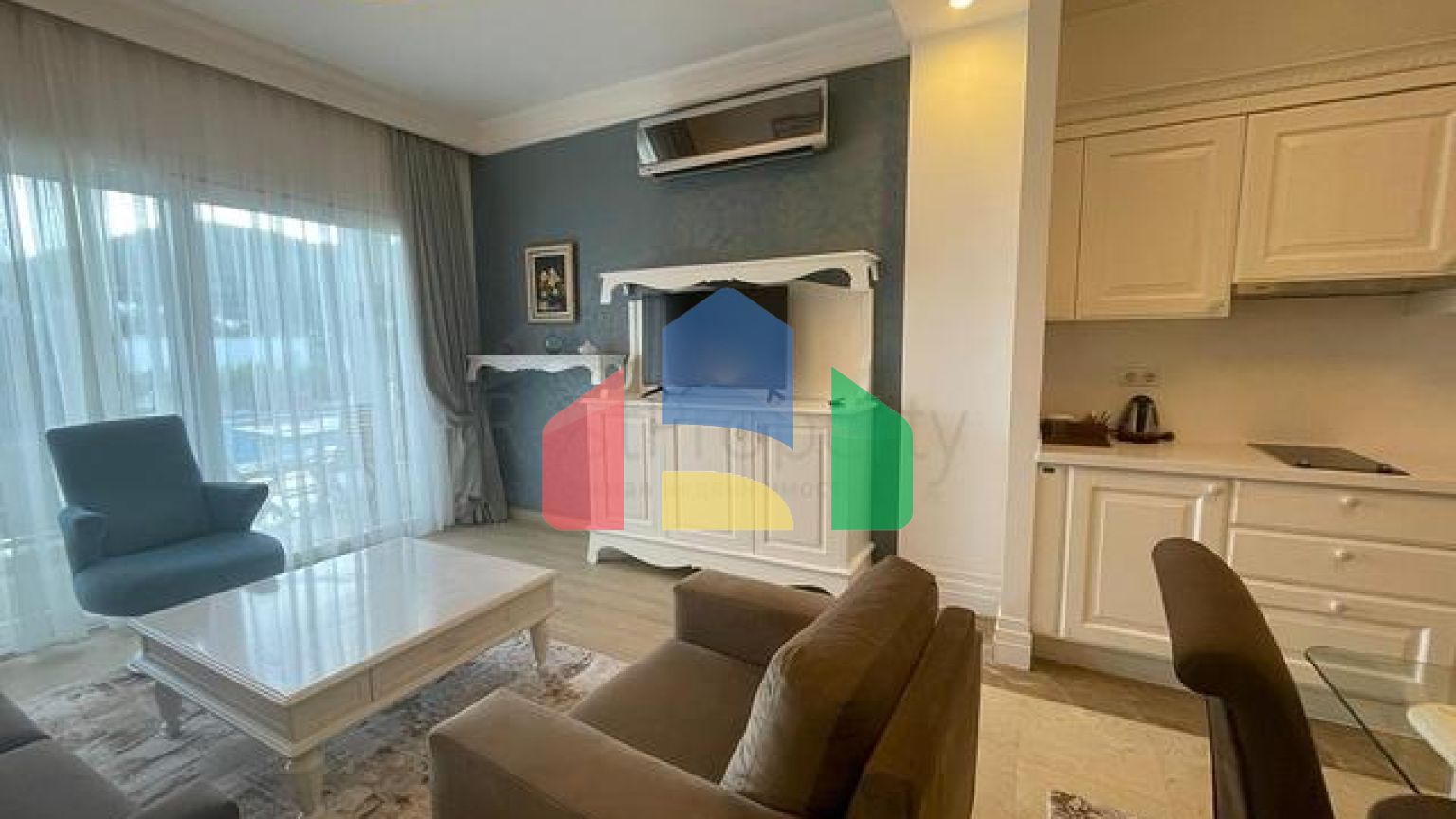 Розкішні резиденції на першій береговій лінії