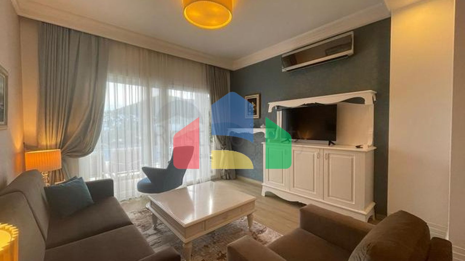 Розкішні резиденції на першій береговій лінії