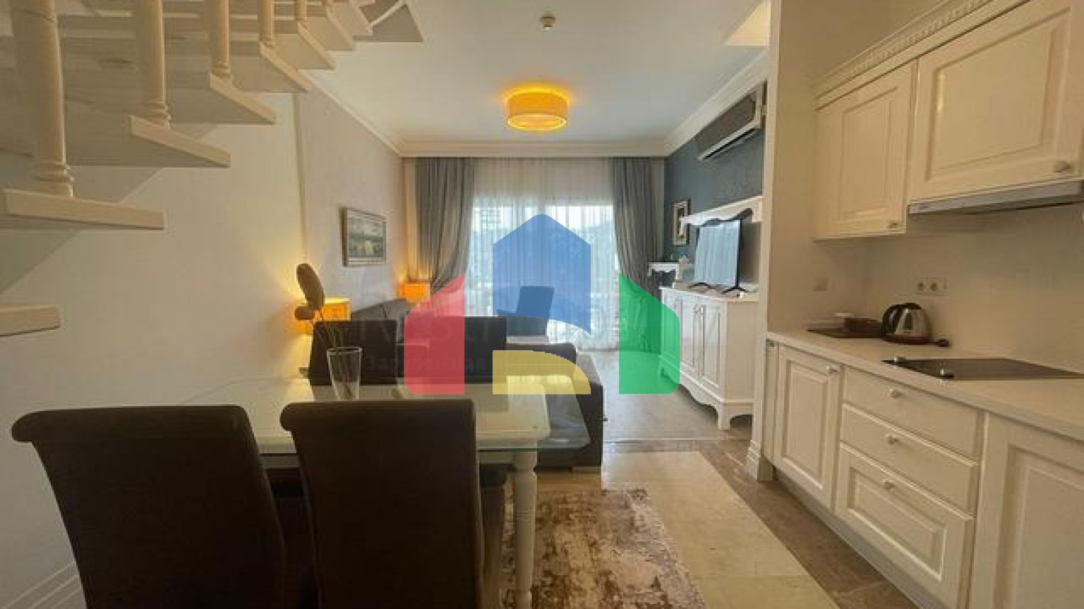 Розкішні резиденції на першій береговій лінії