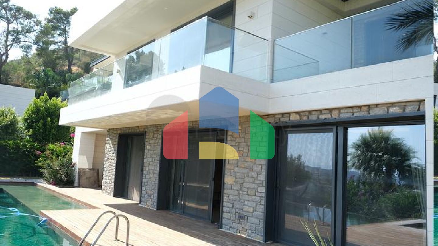 Проект элитных вилл с видом на старинную крепость и море в центре Бодрума