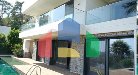 Проект элитных вилл с видом на старинную крепость и море в центре Бодрума