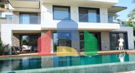 Проект элитных вилл с видом на старинную крепость и море в центре Бодрума