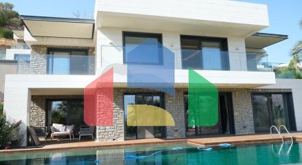 Проект элитных вилл с видом на старинную крепость и море в центре Бодрума