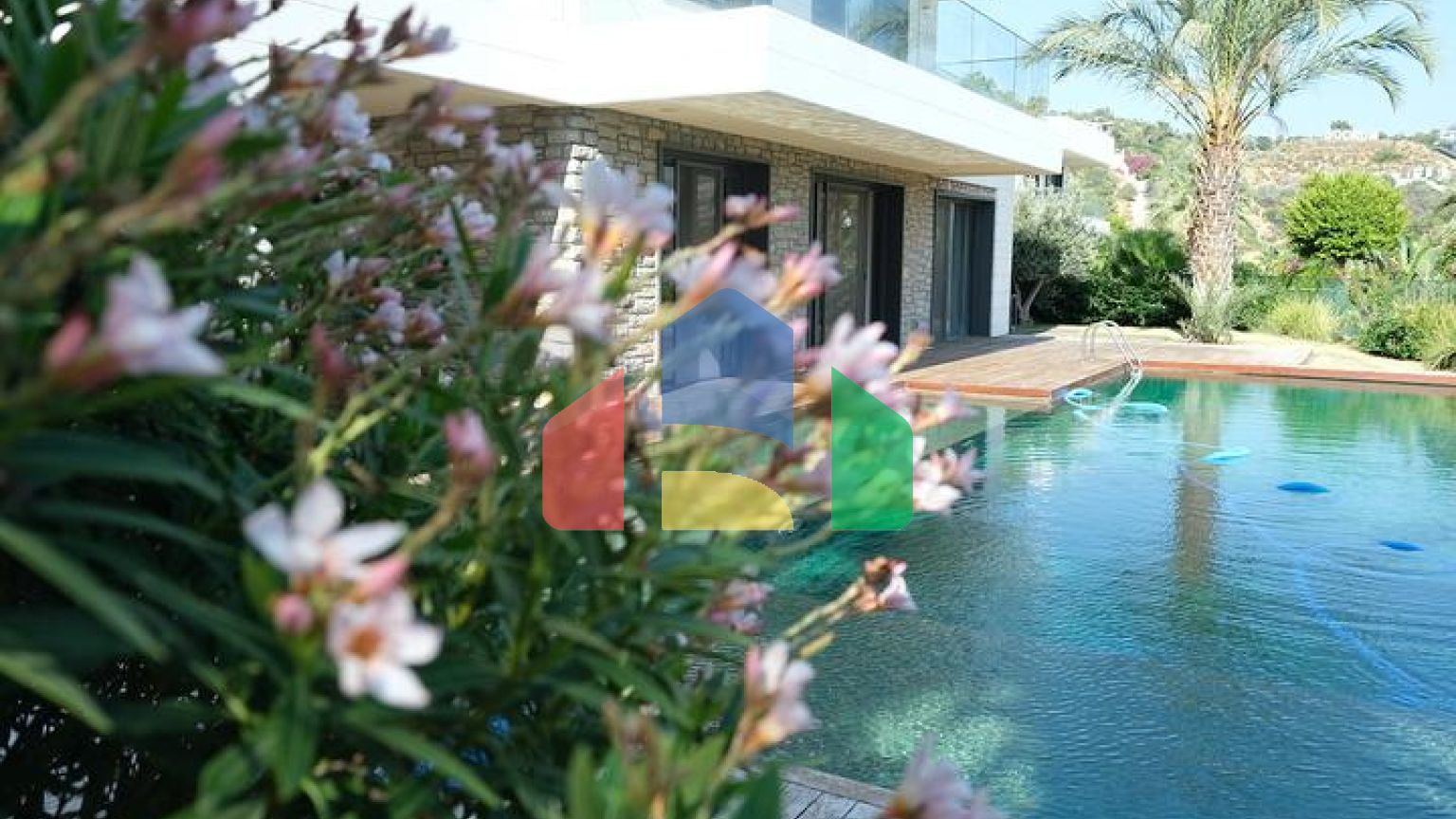 Проект элитных вилл с видом на старинную крепость и море в центре Бодрума