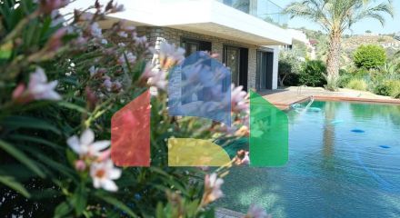 Проект элитных вилл с видом на старинную крепость и море в центре Бодрума