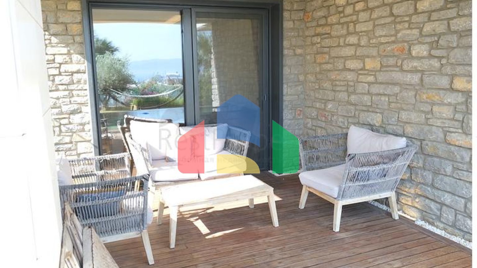 Проект элитных вилл с видом на старинную крепость и море в центре Бодрума