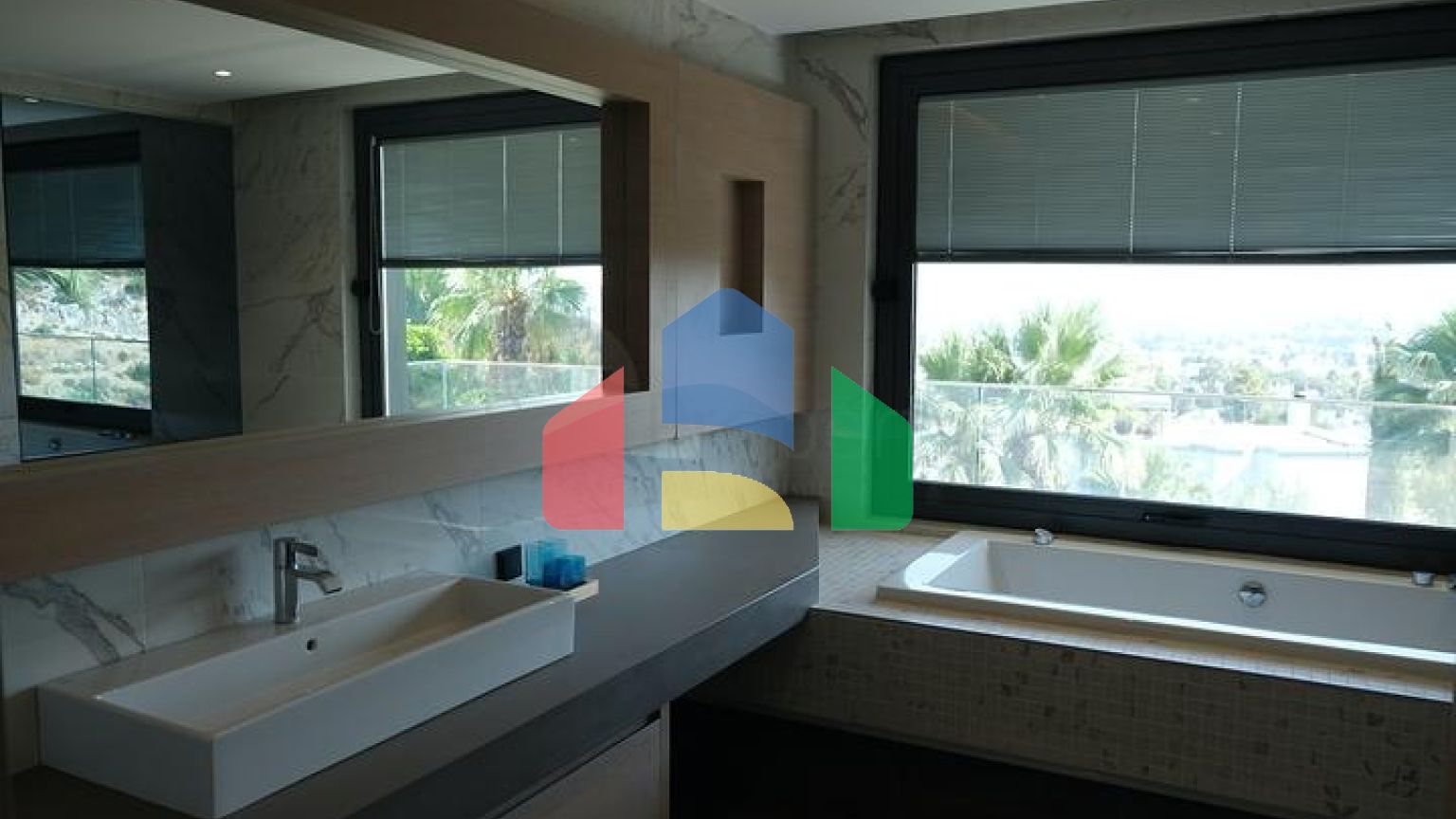 Проект элитных вилл с видом на старинную крепость и море в центре Бодрума