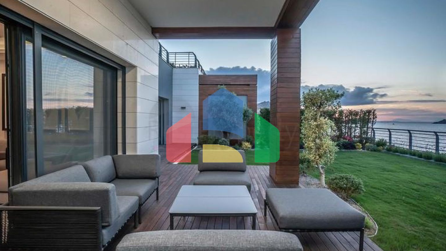 Елітний комплекс з готельною концепцією на першій береговій лінії в районі Яликавак