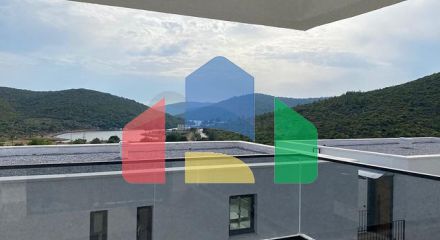 Унікальна резиденція від власника з видом на море в оточенні лісу