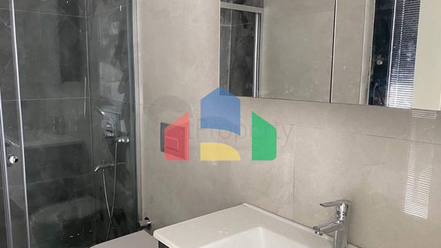 Унікальна резиденція від власника з видом на море в оточенні лісу