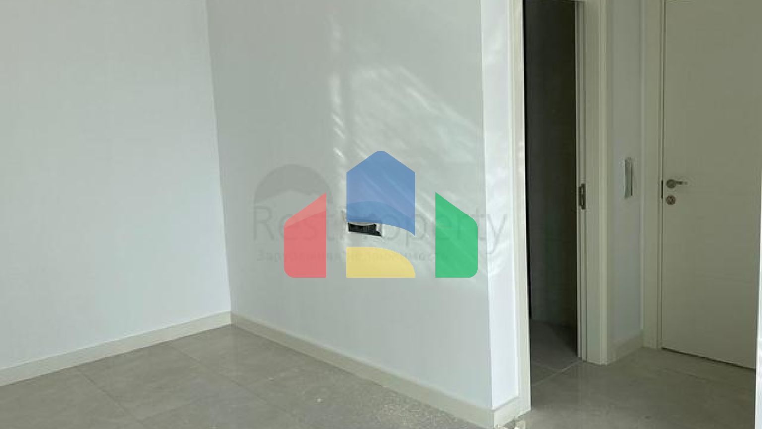 Унікальна резиденція від власника з видом на море в оточенні лісу