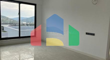 Унікальна резиденція від власника з видом на море в оточенні лісу