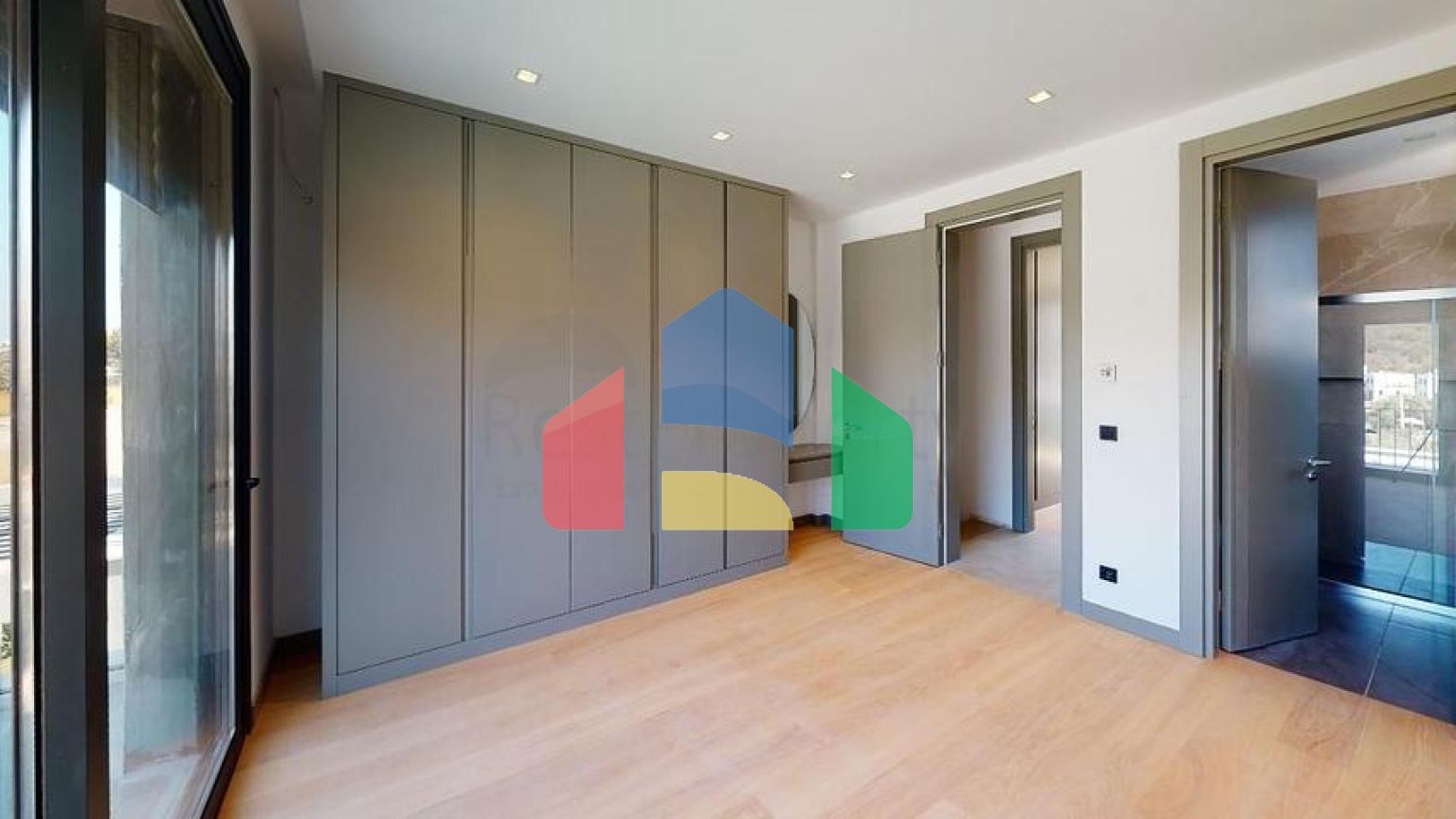 Відокремлені вілли з видом на море