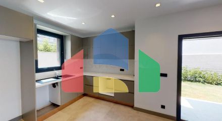 Відокремлені вілли з видом на море