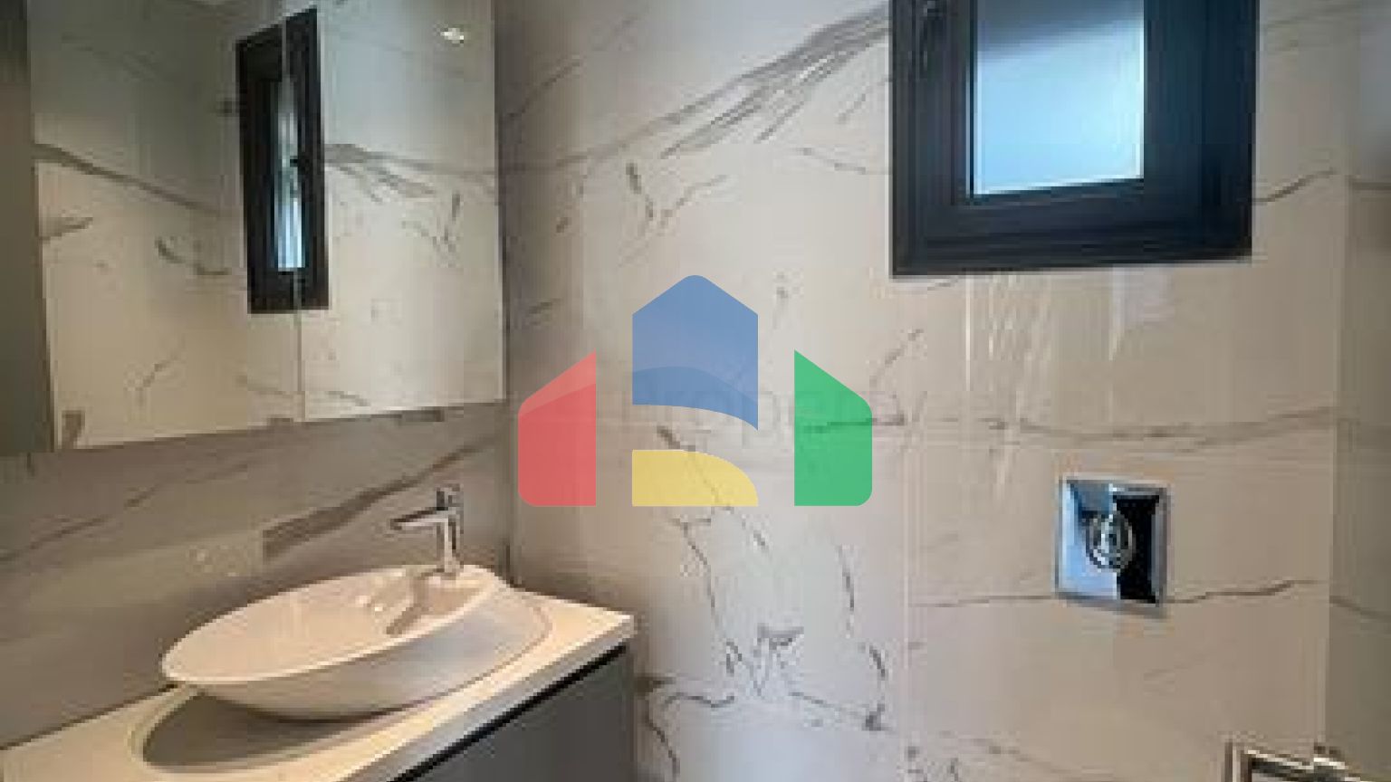 Відокремлені вілли з видом на море