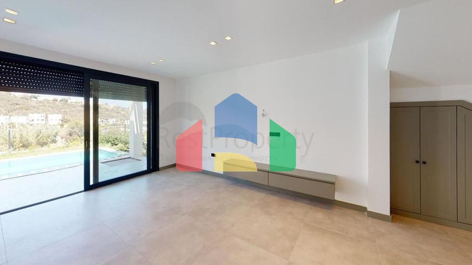 Відокремлені вілли з видом на море