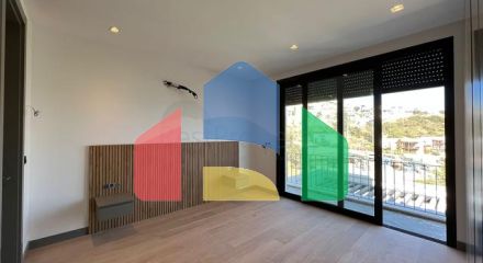 Відокремлені вілли з видом на море