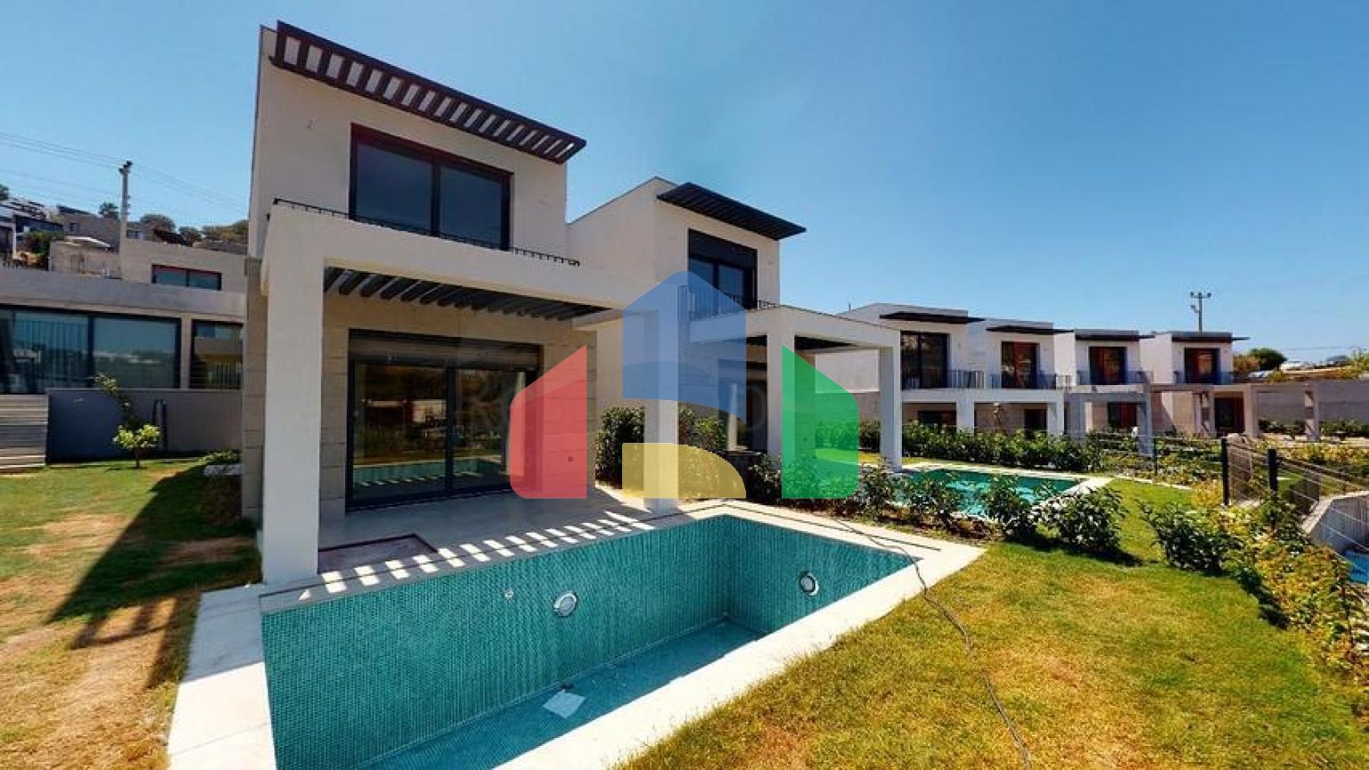 Відокремлені вілли з видом на море