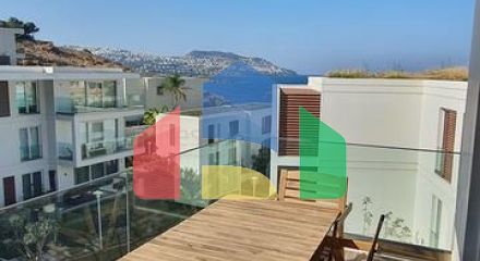 4+1 penthouse in a complex on the first coastline in the beautiful bay of Kucukbuk, Bodrum
