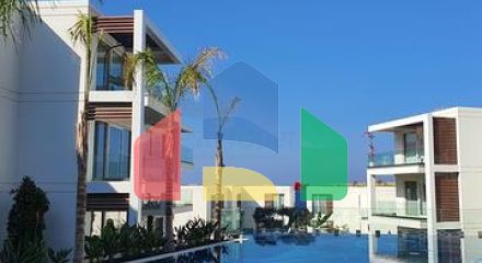 Пентхаус 4+1 в комплексе на первой береговой линии в красивой бухте Кючюкбюк, Бодрум