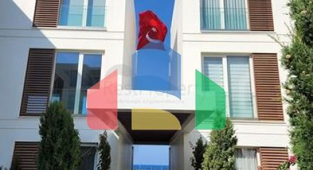 Пентхаус 4+1 в комплексе на первой береговой линии в красивой бухте Кючюкбюк, Бодрум