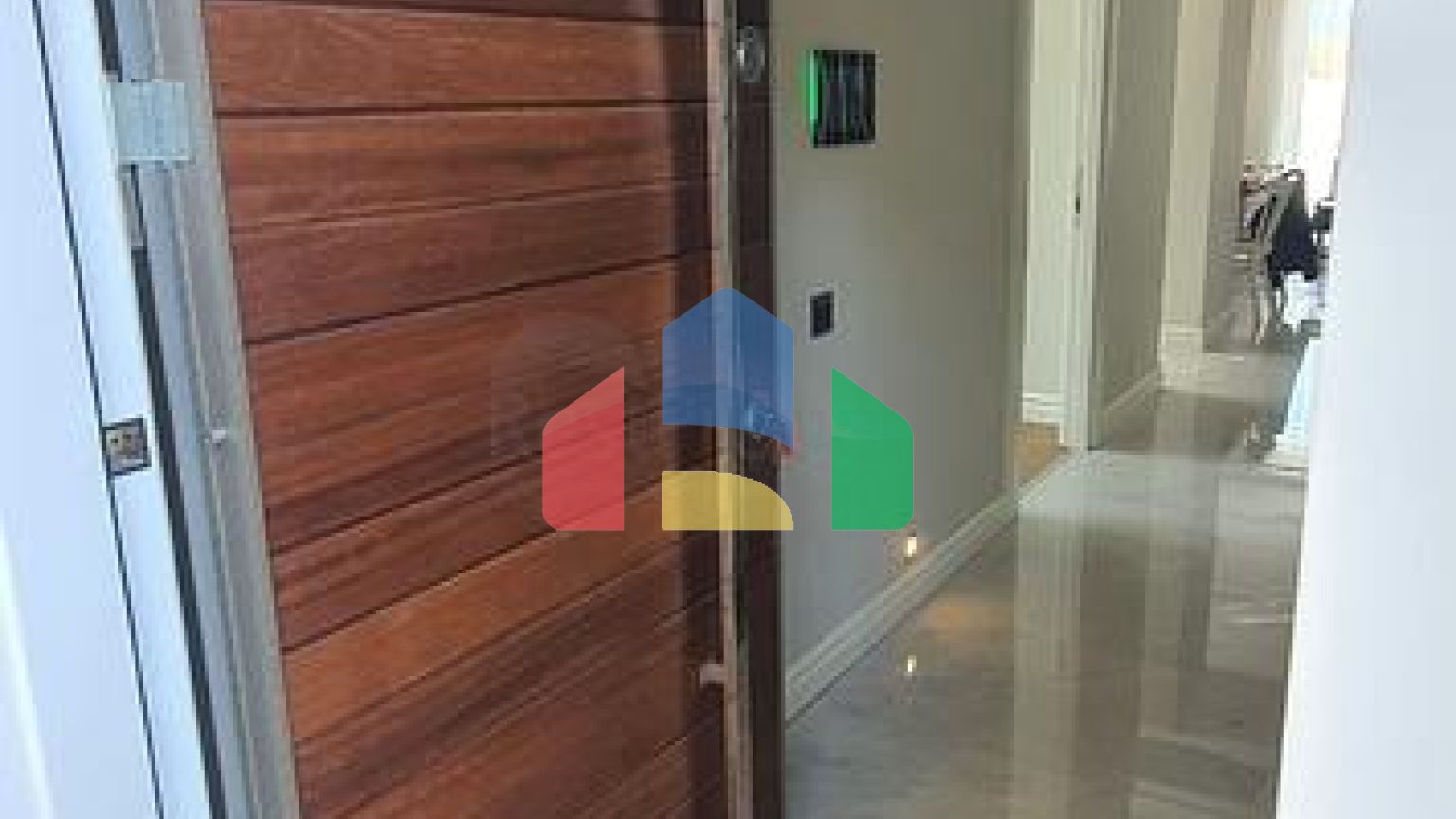 Пентхаус 4+1 в комплексе на первой береговой линии в красивой бухте Кючюкбюк, Бодрум