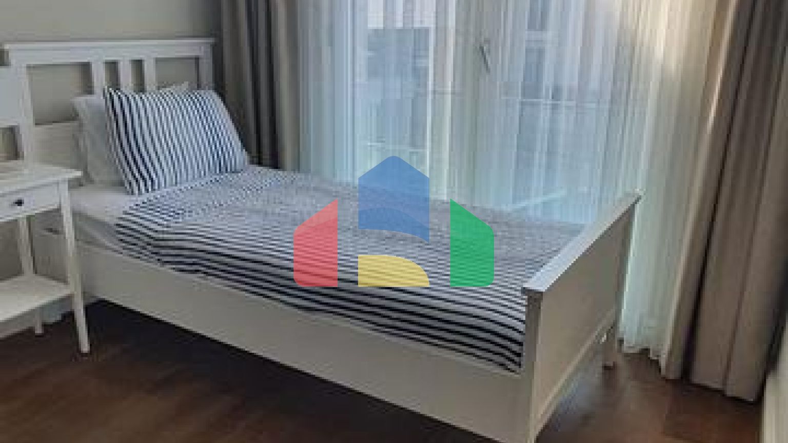 Пентхаус 4+1 в комплексе на первой береговой линии в красивой бухте Кючюкбюк, Бодрум