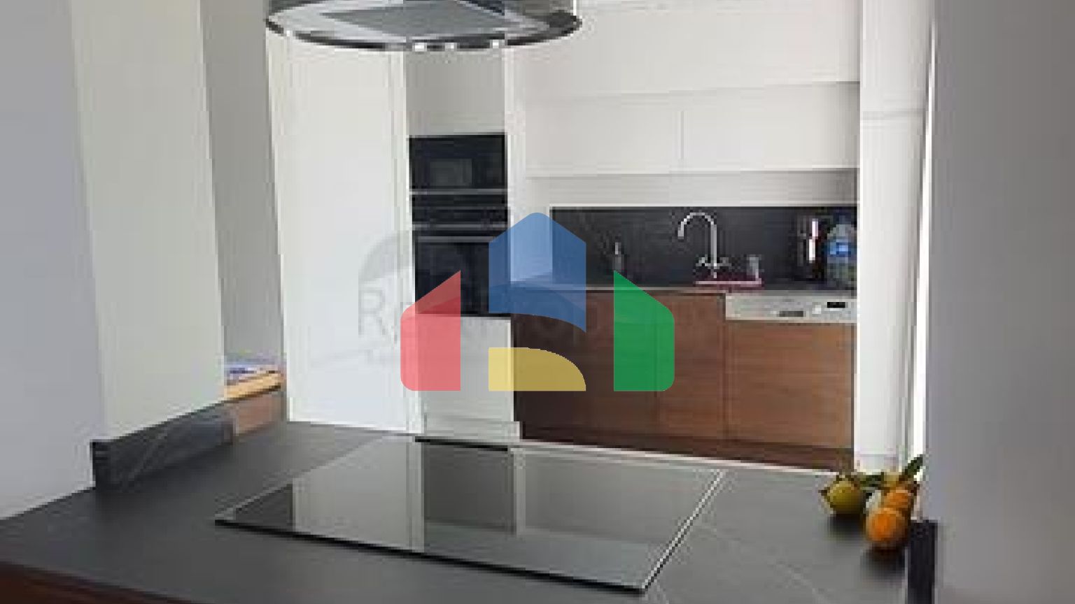 Пентхаус 4+1 в комплексе на первой береговой линии в красивой бухте Кючюкбюк, Бодрум