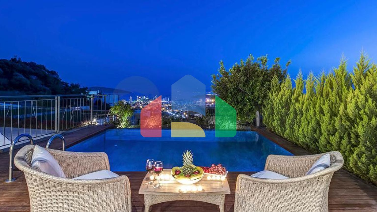 Виллы и пентхаусы с видом на крепость Бодрума