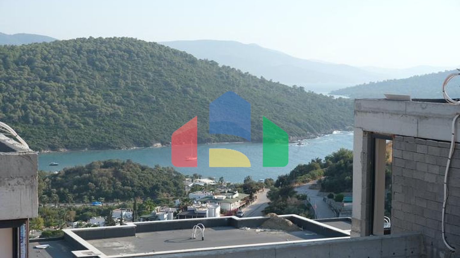 Еко комплекс вілли з видом на море і на ліс !