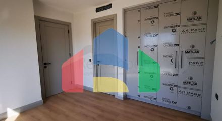 Виллы в живописном районе Туркбюкю, в окружение густой зелени.