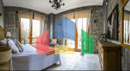 Елітні вілли з каменю в історичному місці