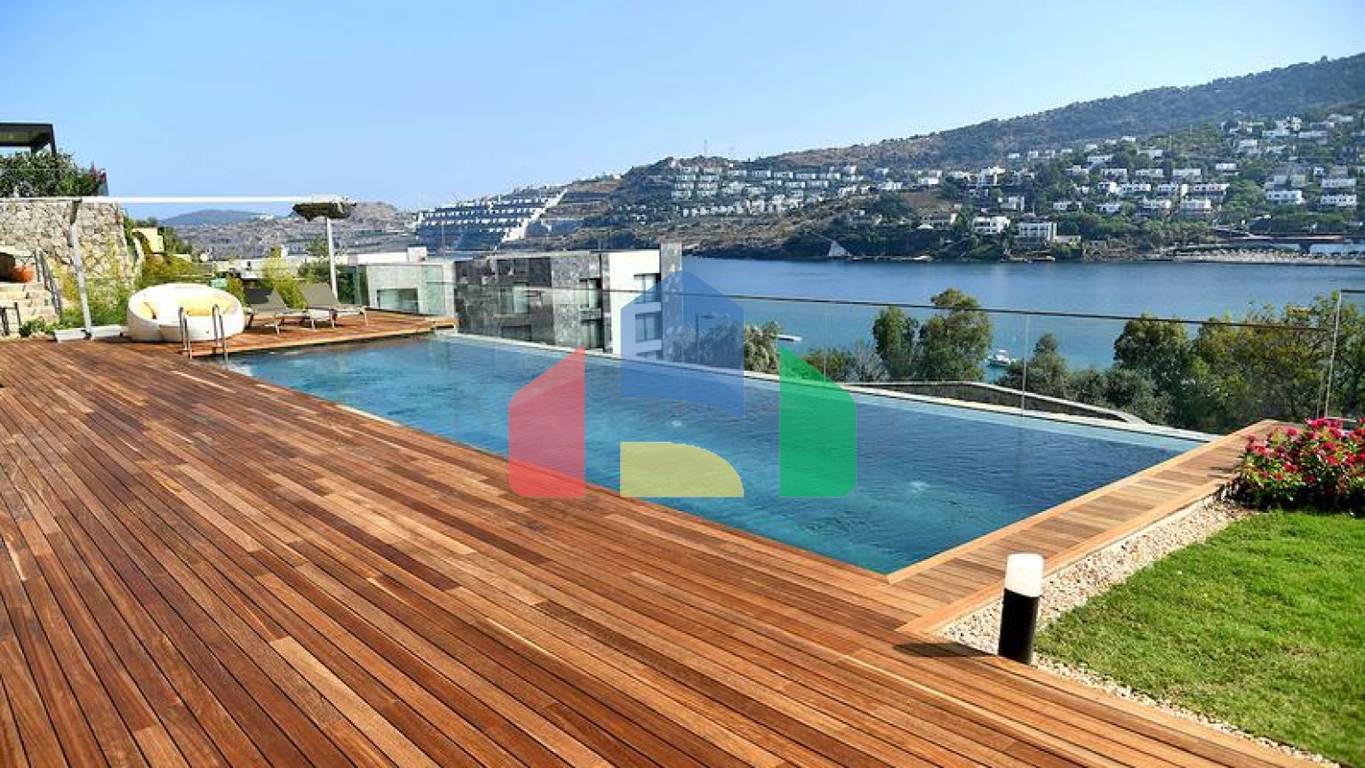 Райские виллы в Бодруме с отельными услугами.