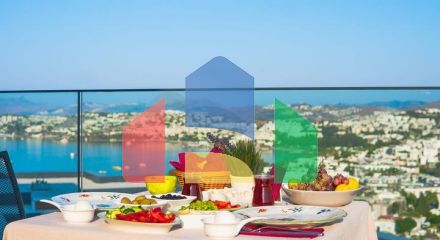 Доступные квартиры в центре Бодрума с видом на Море и город!