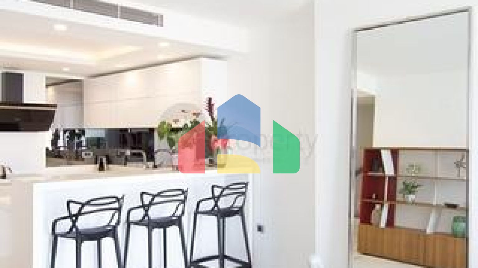 Доступные квартиры в центре Бодрума с видом на Море и город!