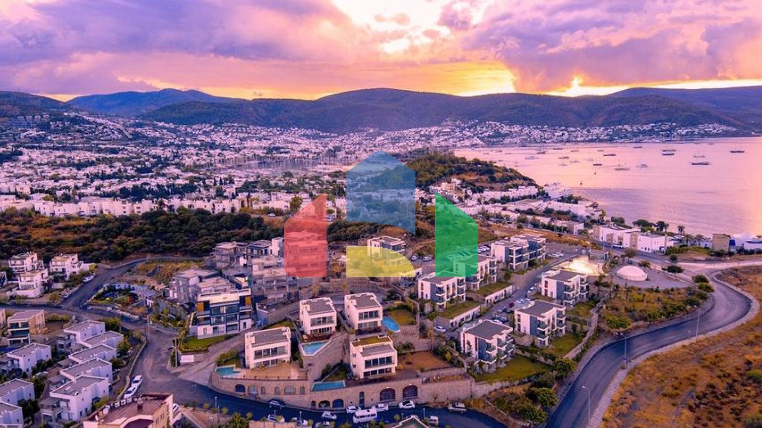 Доступные квартиры в центре Бодрума с видом на Море и город!