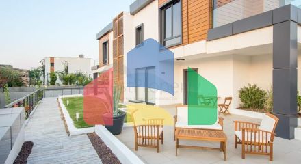 Доступные квартиры в центре Бодрума с видом на Море и город!